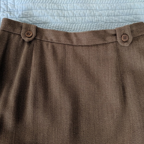 Beautiful A-line Talbot's skirt - Picture 2 of 7